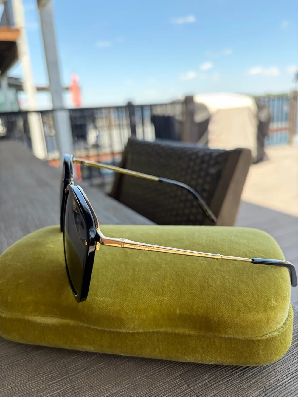 Gucci sunglasses NEW never worn (kept in case)